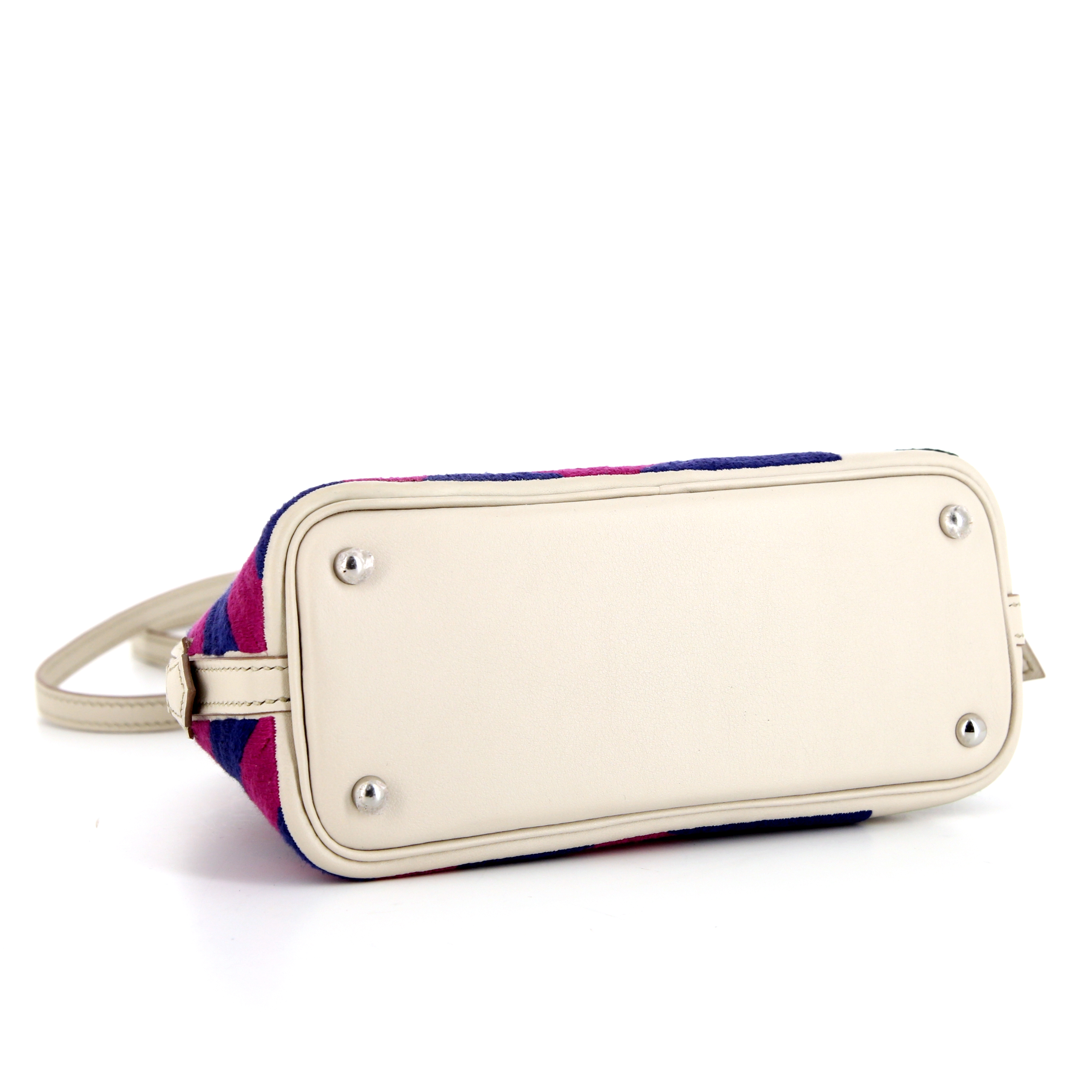 Borsa a tracolla Hermes Bolide mini in pelle Swift beige con motivo - Detail D5