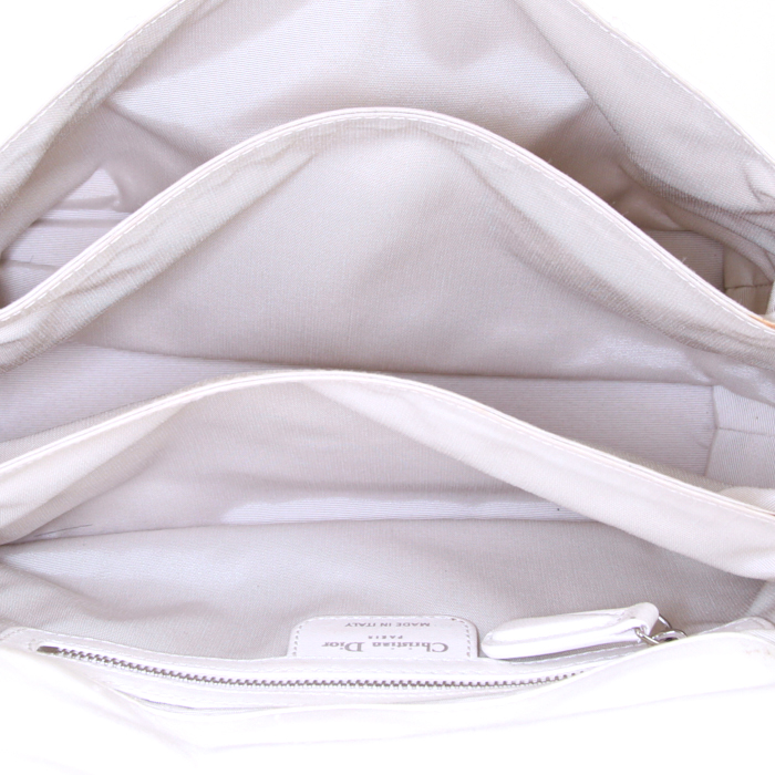 Dior handbag in off-white leather - Detail D2