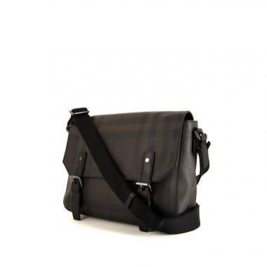 Burberry messenger hot sale