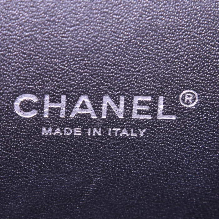 Borsa Chanel Timeless Maxi Jumbo in pelle trapuntata a zigzag nera - Detail D4