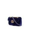 Bolso bandolera Gucci GG Marmont mini en terciopelo acolchado azul - 00pp thumbnail
