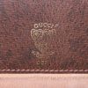 Bolsito de mano Gucci en cuero de Pecarí marrón - Detail D3 thumbnail