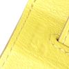 Bolso de mano Hermes Kelly 28 cm en cuero Evergrain amarillo Lime - Detail D5 thumbnail
