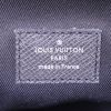 Sac à dos Louis Vuitton Anton en cuir noir - Detail D3 thumbnail