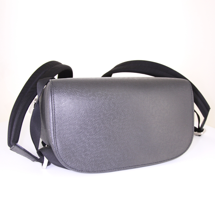 Zaino Louis Vuitton Anton in pelle nera - Detail D4