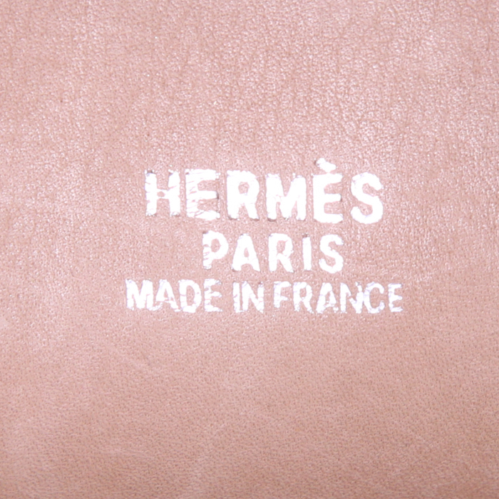 Sac à main Hermes Plume Elan en veau doblis marron - Detail D3