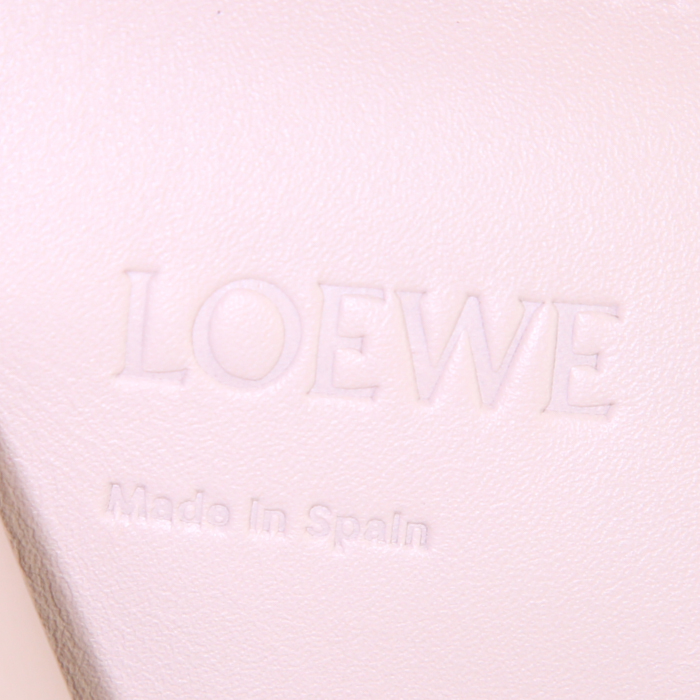 Shopping bag Loewe Cushion in pelle martellata beige - Detail D3
