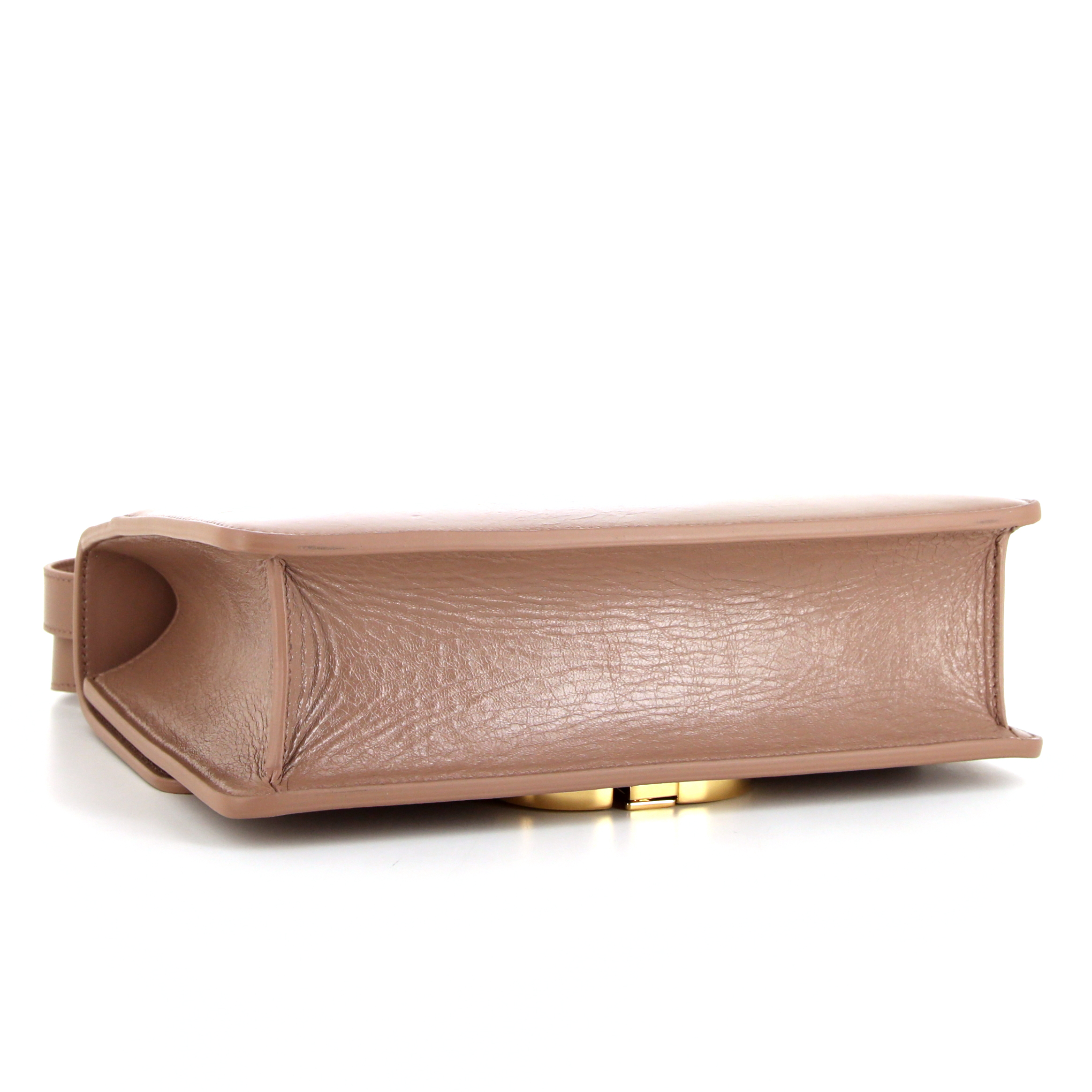 Sac bandoulière Dior 30 Montaigne en cuir verni beige - Detail D5