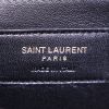 Pochette Saint Laurent Kate in pelle martellata nera - Detail D3 thumbnail