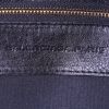 Bolsito de mano Balenciaga Fold en cuero negro - Detail D3 thumbnail