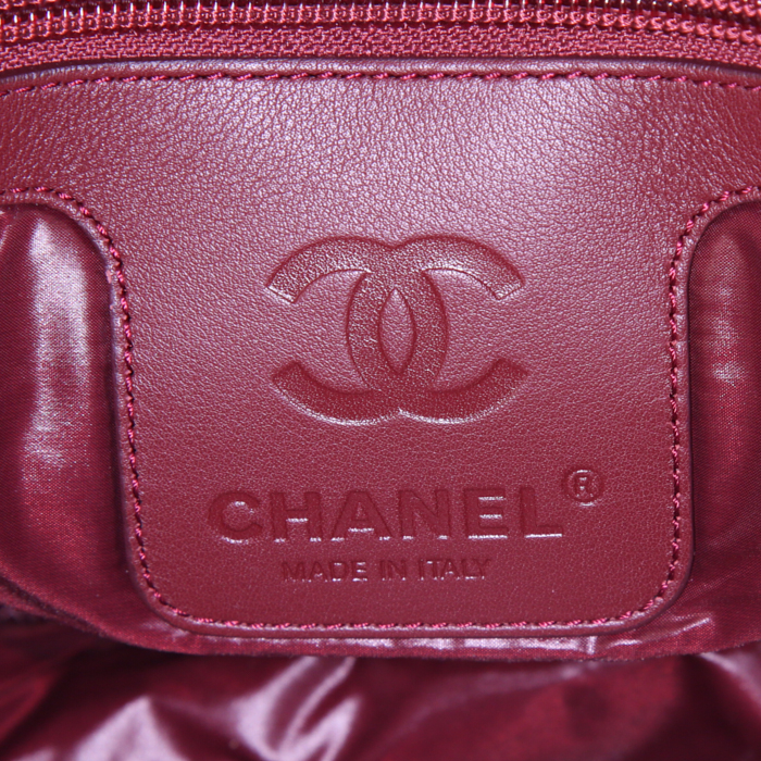 Sac à main Chanel Coco Cocoon en toile matelassée noire et cuir noir - Detail D3