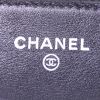 Chanel Wallet on Chain shoulder bag in black patent quilted leather - Detail D3 thumbnail