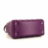 Sac bandoulière Dior Lady Dior moyen modèle en cuir cannage violet - Detail D5 thumbnail