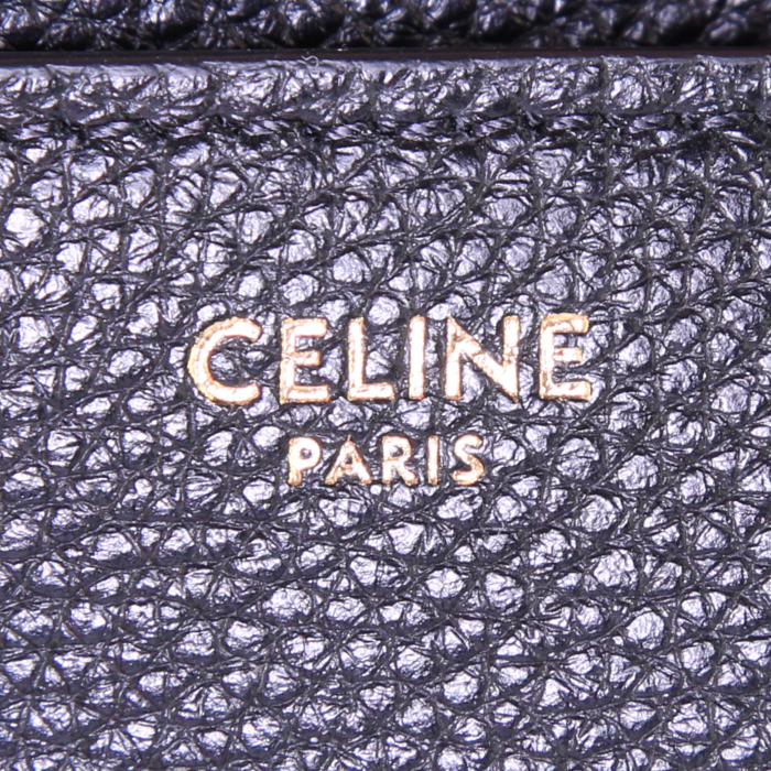 Celine 16 medium model shoulder bag in black grained leather - Detail D4