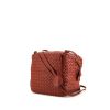 Bottega Veneta shoulder bag in red intrecciato leather - 00pp thumbnail