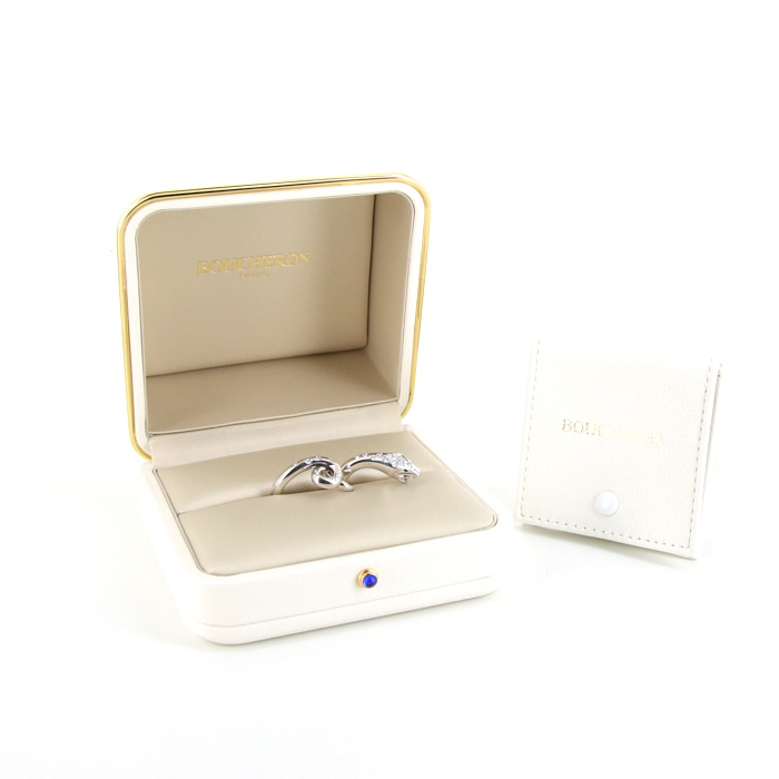 Boucheron Trouble ring in white gold,  diamonds and enamel - Detail D3