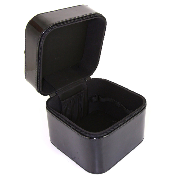 Beauty Chanel modello piccolo in pelle verniciata nera - Detail D3