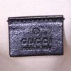 Bolso de mano Gucci en cuero negro - Detail D3 thumbnail