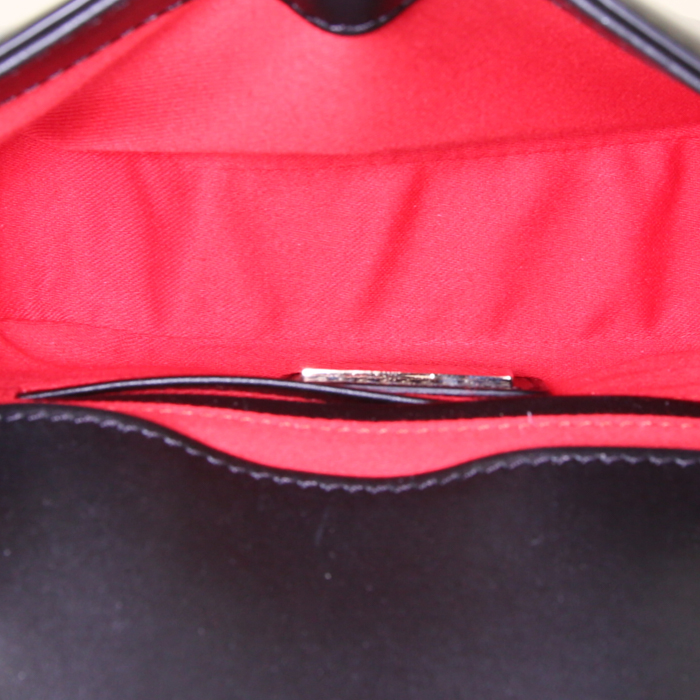 Sac bandoulière Christian Louboutin Sweet Charity petit modèle en cuir verni noir - Detail D2