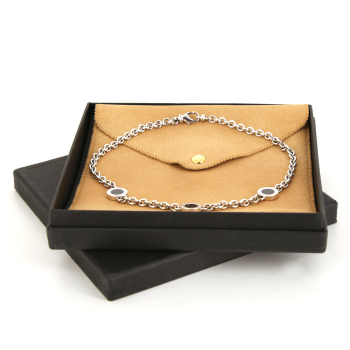 Collar giratorio Bulgari Bulgari Bulgari en oro blanco y ónix - Detail D2