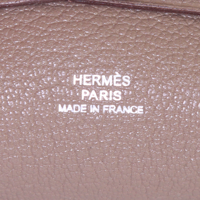 Porte-monnaie Hermès en cuir grainé étoupe - Detail D3