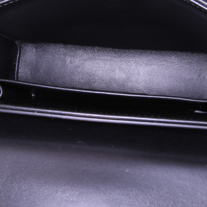 Sac bandoulière Dior 30 Montaigne en cuir noir - Detail D2