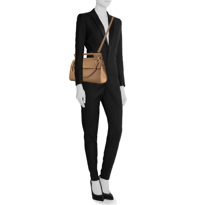 Sac à main Givenchy Whip en cuir taupe - Detail D2