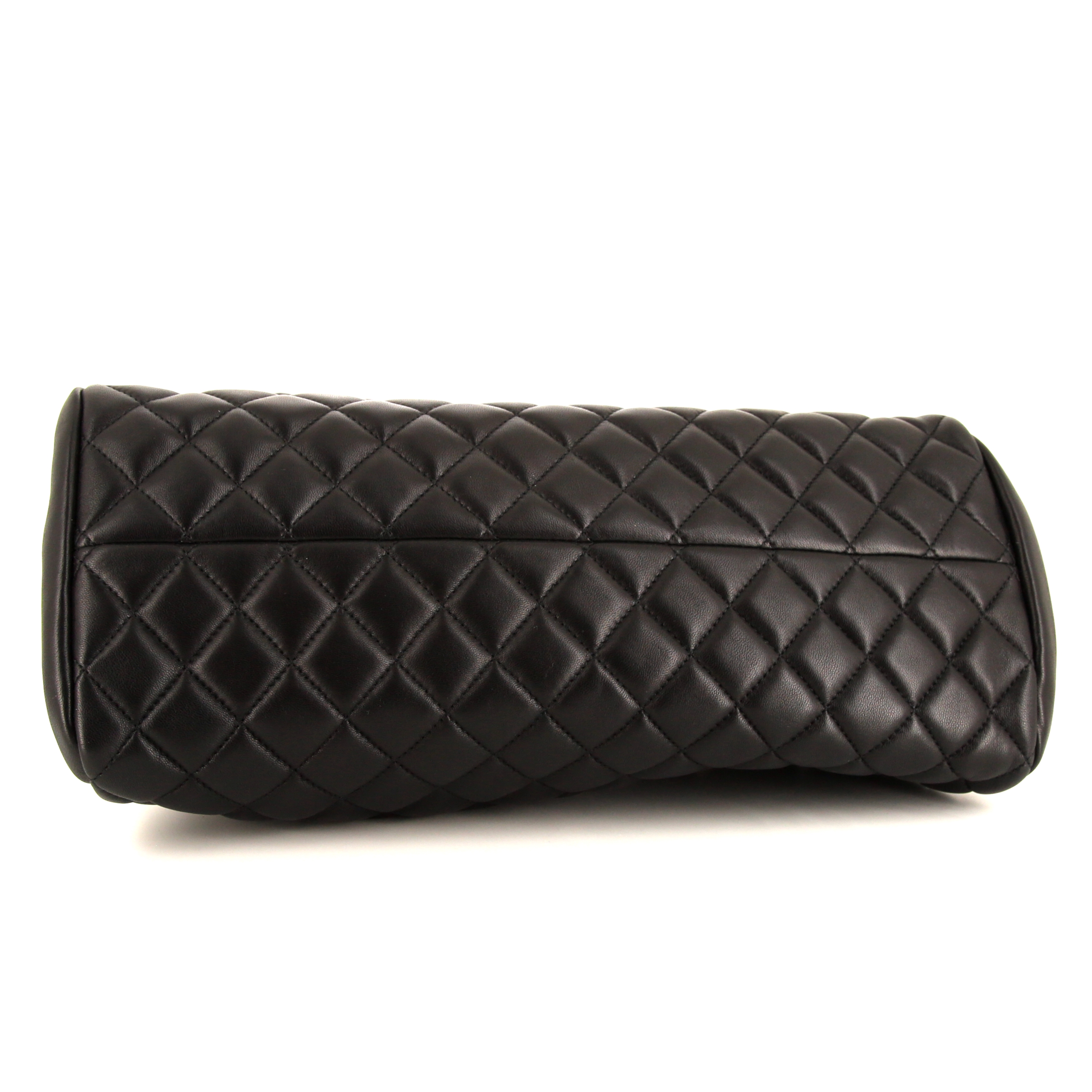 Bolso bandolera Chanel Mademoiselle en cuero acolchado negro - Detail D5