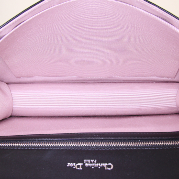Bolso bandolera Dior Diorama modelo grande en cuero negro - Detail D3