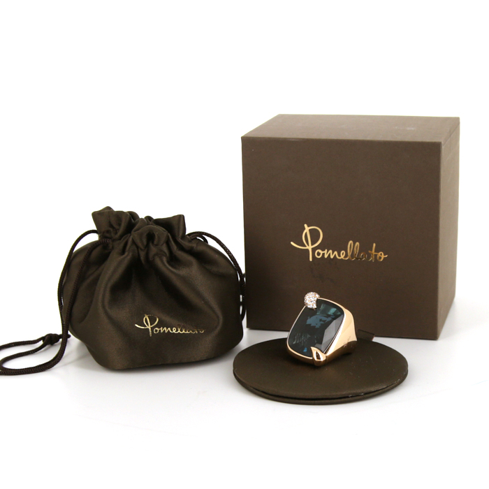 Bague Pomellato Ritratto grand modèle en or rose, topaze "Blue London" et diamants - Detail D2