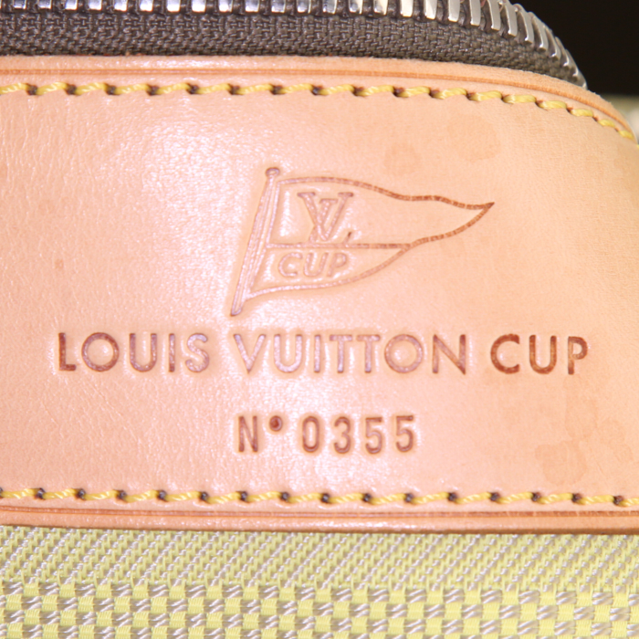Louis Vuitton America's Cup travel bag in yellow damier canvas and natural leather - Detail D4