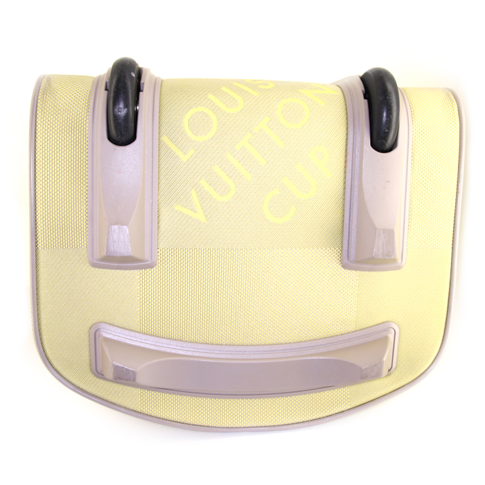 Louis Vuitton America's Cup travel bag in yellow damier canvas and natural leather - Detail D5