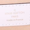 Shopping bag Louis Vuitton Onthego modello grande in tela monogram bicolore bianca e verde kaki - Detail D4 thumbnail