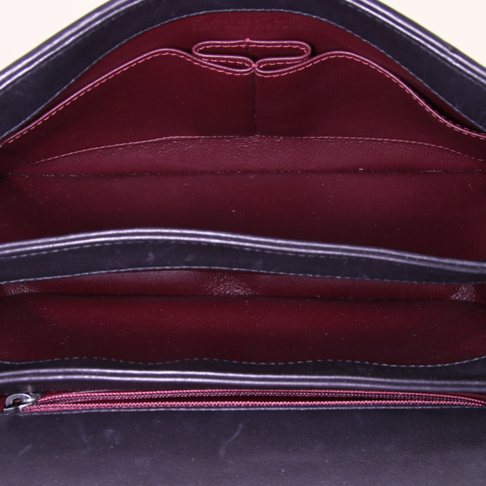 Chanel Coco handle shoulder bag in black leather - Detail D3
