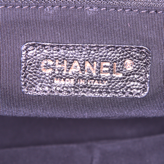 Bolso bandolera Chanel Camera en cuero acolchado negro - Detail D4