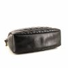 Chanel Camera shoulder bag in black quilted leather - Detail D5 thumbnail