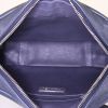 Bolso bandolera Chanel Camera en cuero acolchado azul - Detail D2 thumbnail