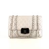 Chanel Chic With Me shoulder bag in silver quilted leather - 360 thumbnail
