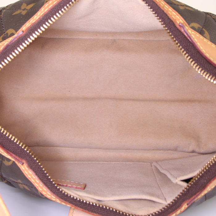 Louis Vuitton Etoile City shoulder bag in brown monogram canvas and natural leather - Detail D2