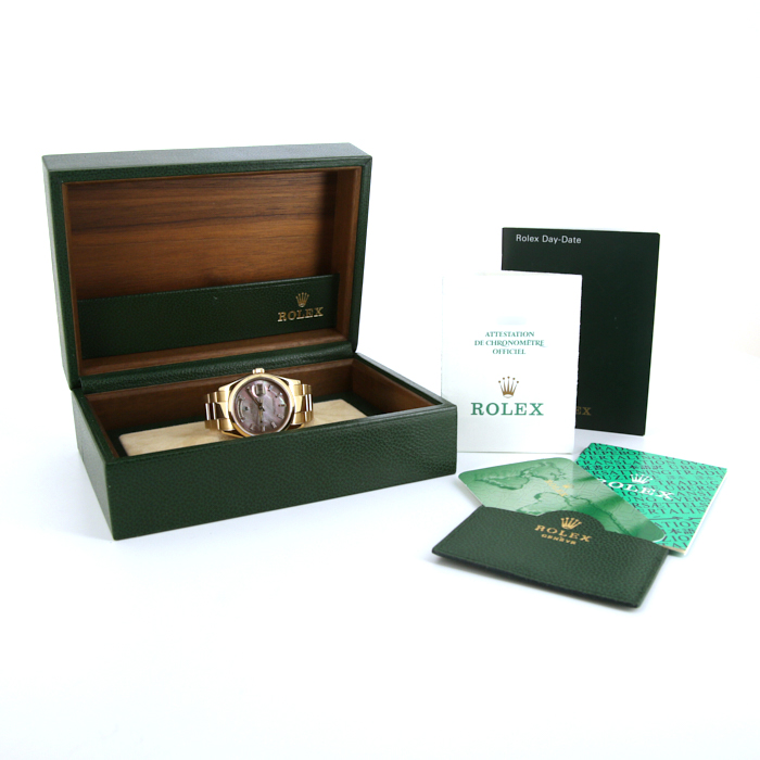 Rolex Day-Date watch in yellow gold Ref:  118208 Circa  2000 - Detail D2