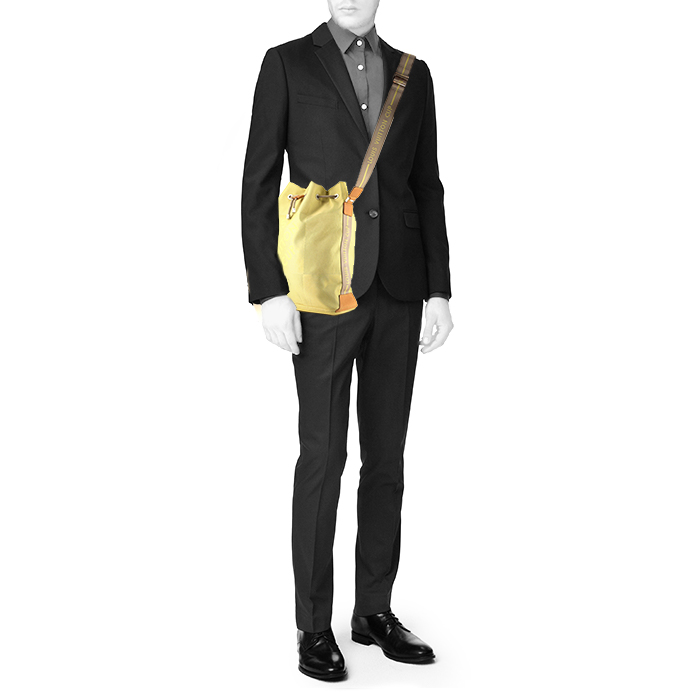 Louis Vuitton Limited Edition America's Cup shoulder bag in yellow logo canvas - Detail D1