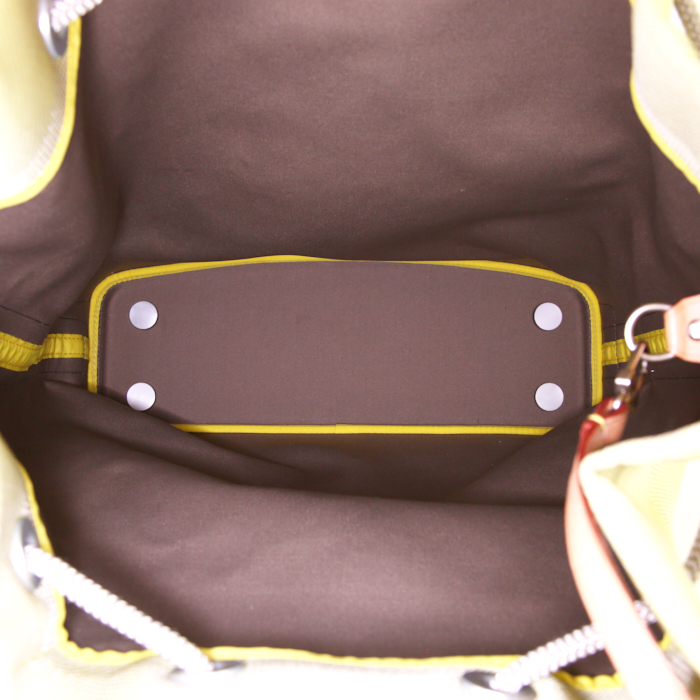 Bolso bandolera Louis Vuitton Limited Edition America's Cup en lona monogram amarilla - Detail D2