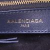 Sac bandoulière Balenciaga Metallic Edge en cuir bleu-marine - Detail D4 thumbnail