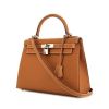 Hermes Kelly 28 cm handbag in gold epsom leather - 00pp thumbnail