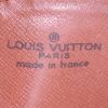 Borsa bisaccia Louis Vuitton Cartouchiére in tela monogram marrone e pelle naturale - Detail D3 thumbnail
