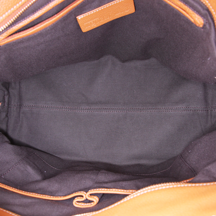 Bolso de mano Alexander McQueen en cuero granulado color oro - Detail D2