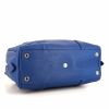 Louis Vuitton Dora bag in blue grained leather - Detail D5 thumbnail