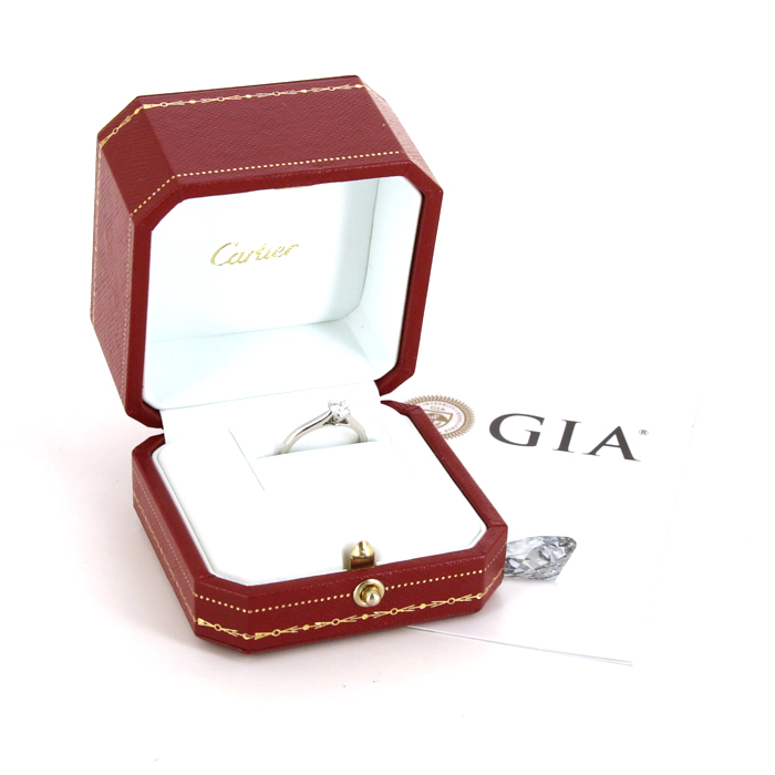 Bague solitaire Cartier 1895 en platine et diamant de 0,23 carat - Detail D2