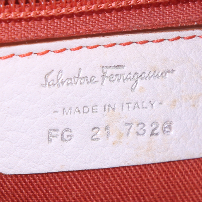 Bolso de mano Salvatore Ferragamo en lona denim y cuero blanco - Detail D3