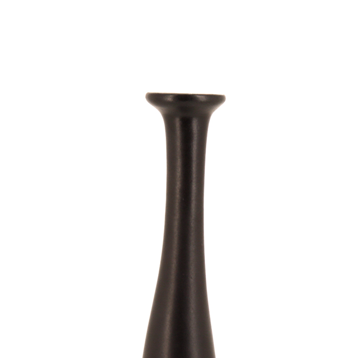 Jacques
Dani Ruelland, black enamelled ceramic bottle, unsigned - Detail D1